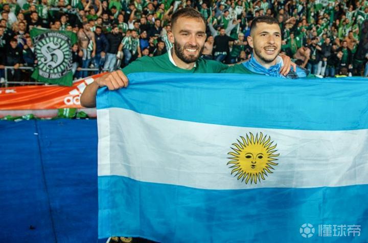 关于那不勒斯加时末段迎来里程碑，志在国王杯名次提升，媒体盛赞，训练强度明显提升的信息