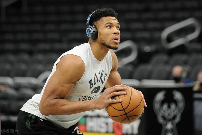 森林狼抢七成功后赛后加练 森林狼抢七成功后赛后加练