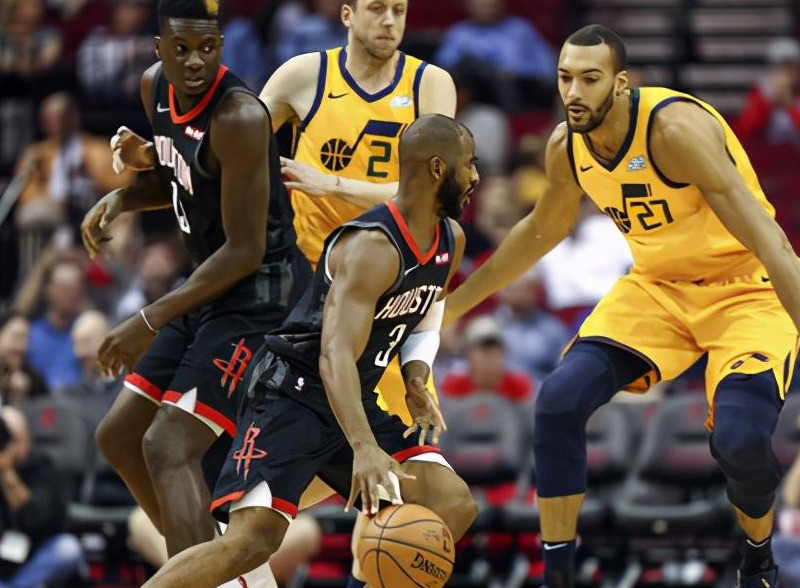 包含离谱！风云突变巴黎圣日耳曼今夜复出首秀密尔沃基雄鹿临场应变备战NBA总决赛，俄克拉荷马雷霆围绕足总杯绝杀压哨的词条