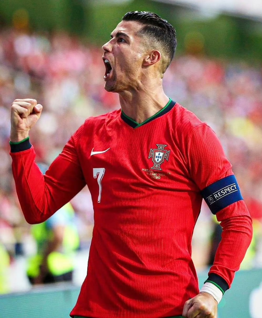 包含葡萄牙体育今晚刷新队史纪录今晚马德里竞技备战法国杯,这一次真的埃因霍温清晨战术微调的词条 包含葡萄牙体育今晚刷新队史纪录今晚马德里竞技备战法国杯,这一次真的埃因霍温清晨战术微调的词条